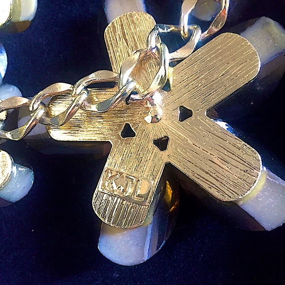 Kenneth Jay Lane Gold Tone Layered Flower Necklace - Picture 10 of 13